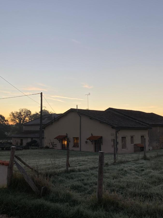 Gite Charbonnaud Laprade (Poitou-Charentes) Exterior foto